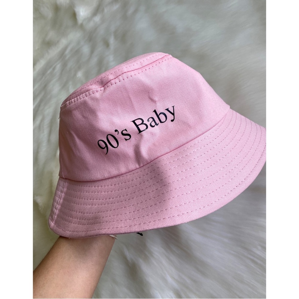 NEVER USED, 90’s baby bucket hat
